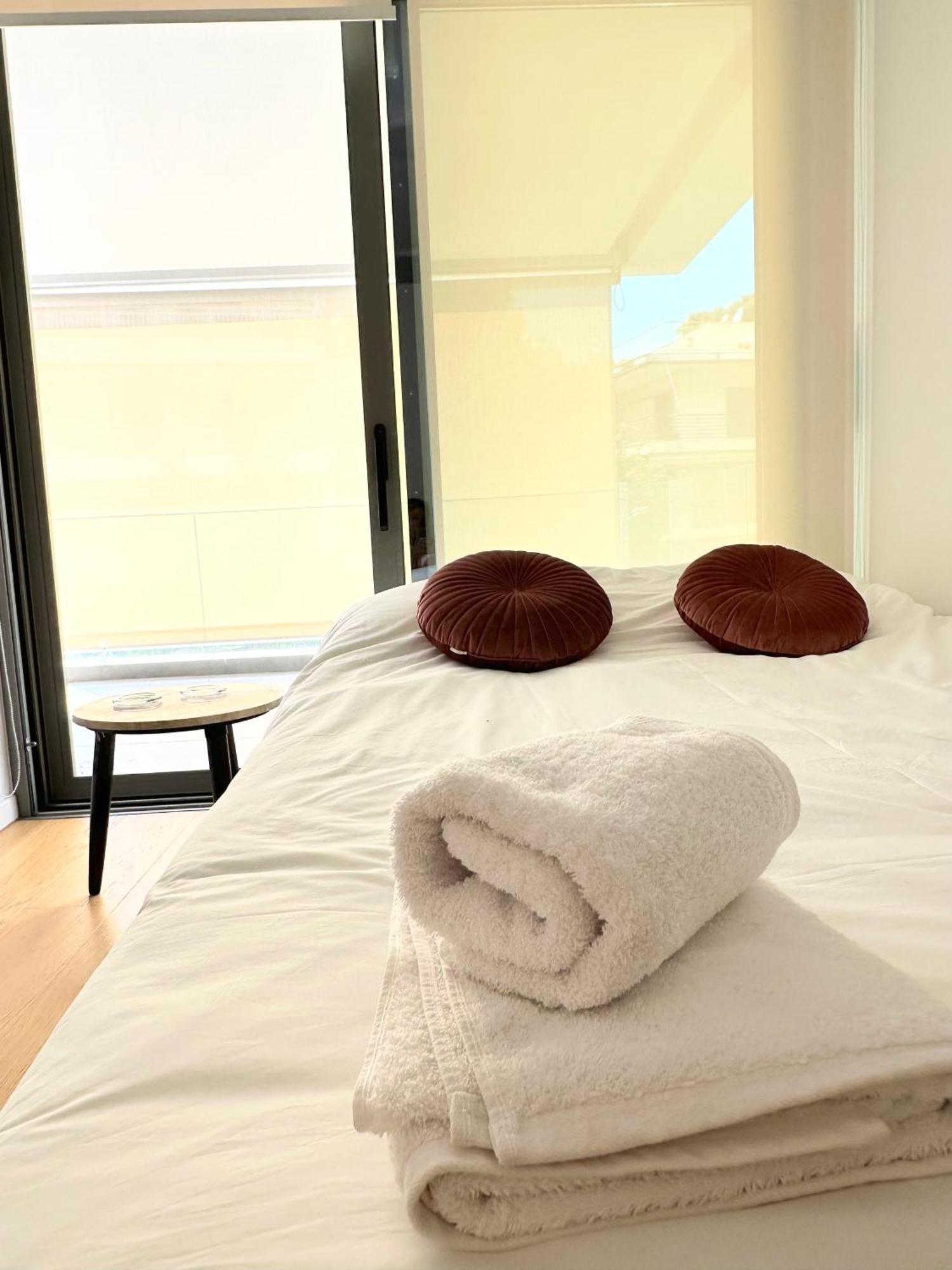 Serena At Athens Riviera Apartment วารี ภายนอก รูปภาพ