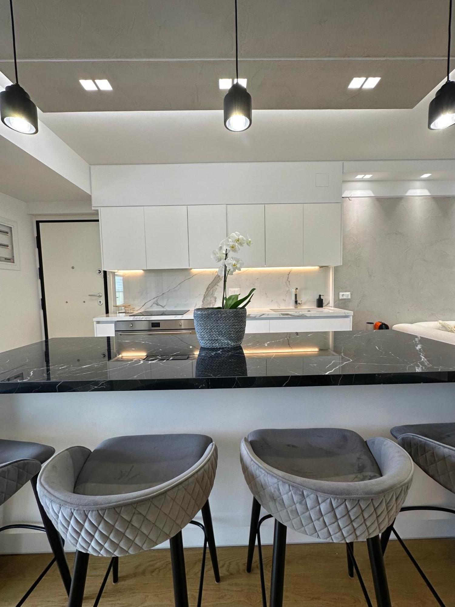 Serena At Athens Riviera Apartment วารี ภายนอก รูปภาพ