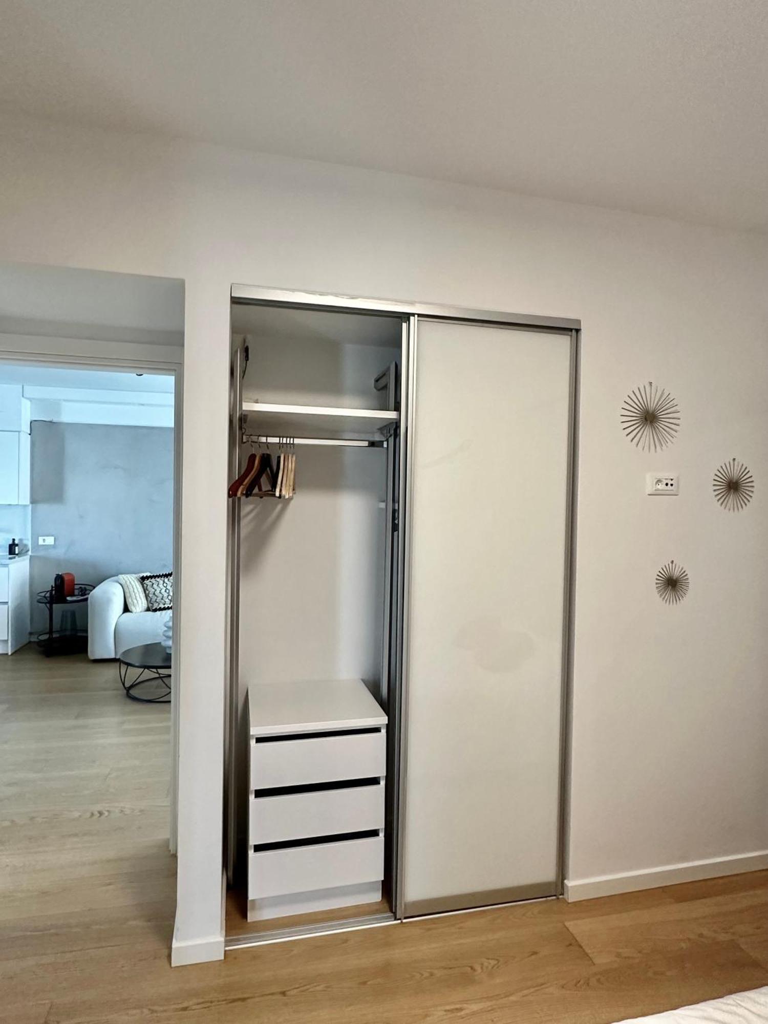 Serena At Athens Riviera Apartment วารี ภายนอก รูปภาพ